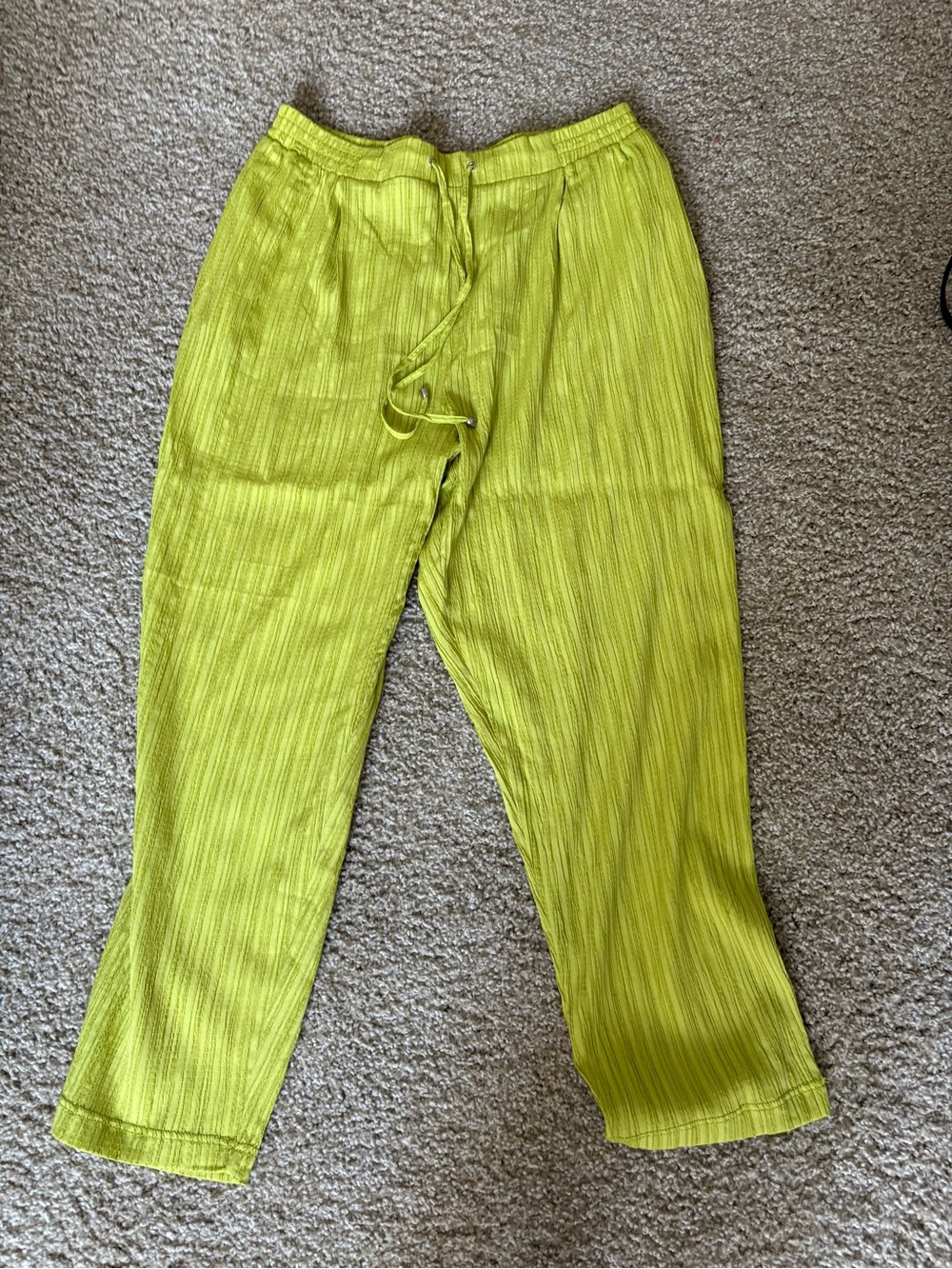 Soho Apparel Men's Drawstring Joggers in Lime
